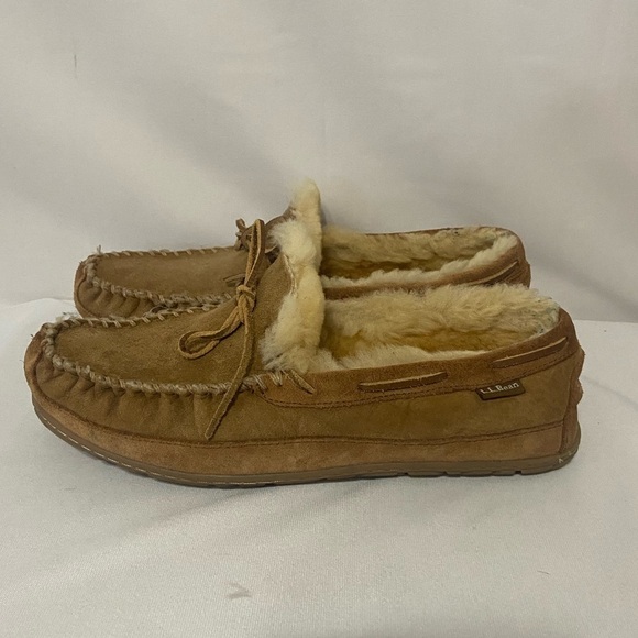 L.L. Bean wicked good leather shearling moccasins slippers - Picture 1 of 7